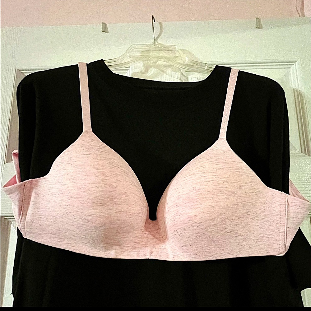 Victoria’s Secret Lightly Lined T-SHIRT, WIRELESS Bra, 40C, NWT!